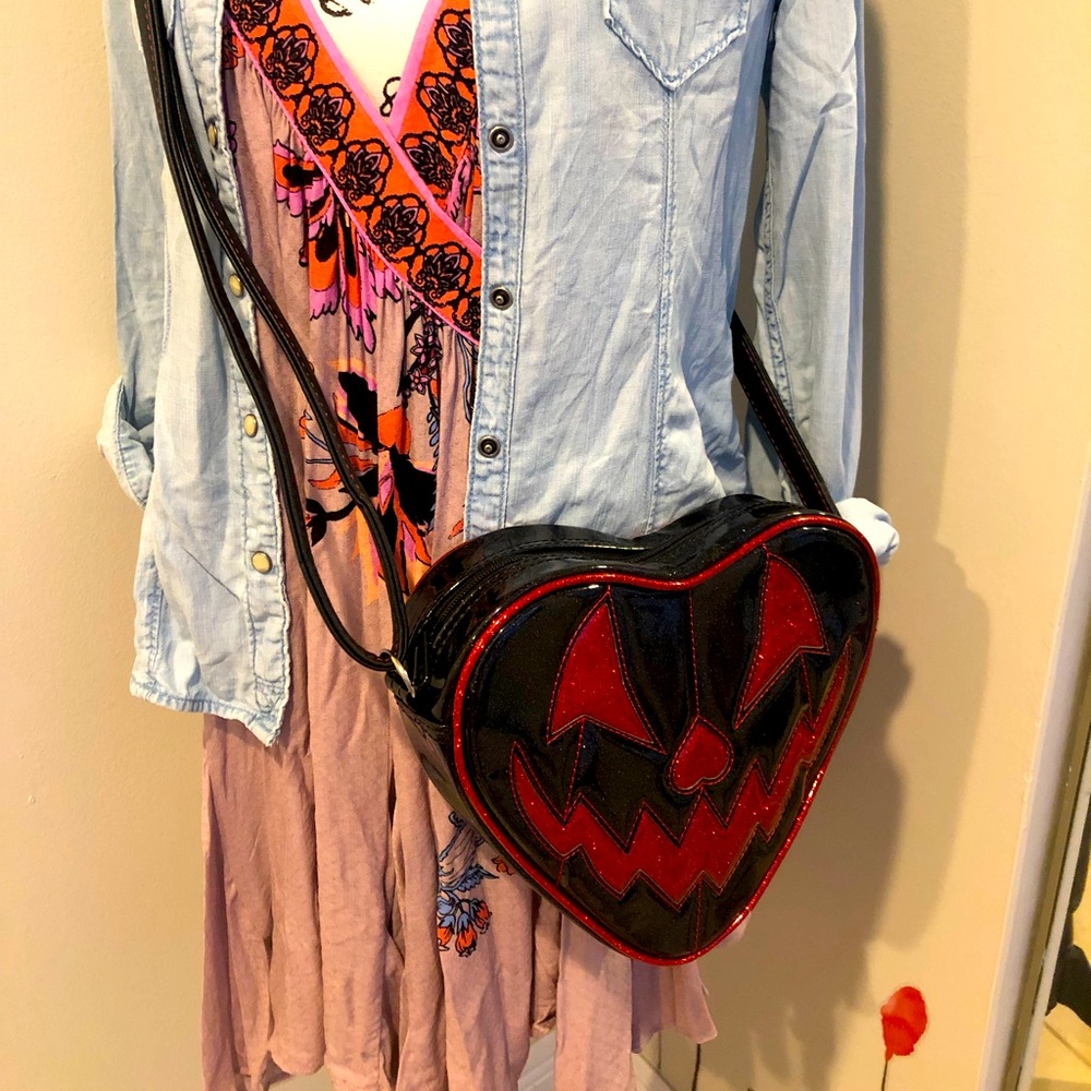 Love Pain and Stitches Baby Heart ♥️ 🖤Meanie.